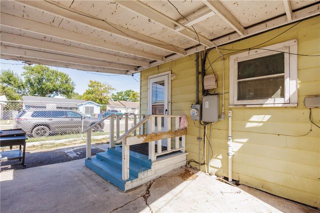 3701 Bertram St, Corpus Christi, TX 78416