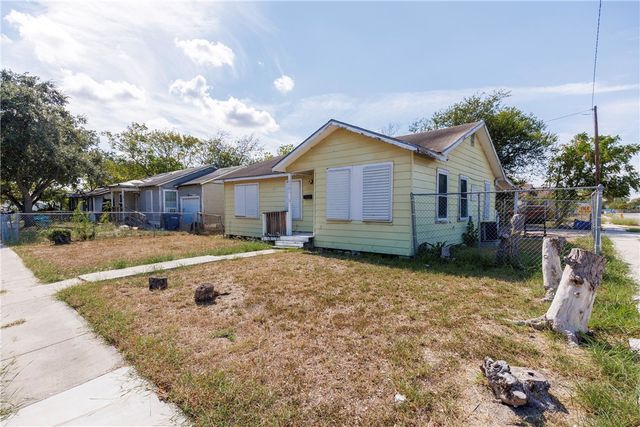3701 Bertram St, Corpus Christi, TX 78416