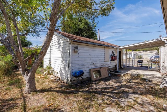 3701 Bertram St, Corpus Christi, TX 78416