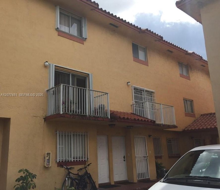 800 SW 104th Court A-201, Miami, FL 33174