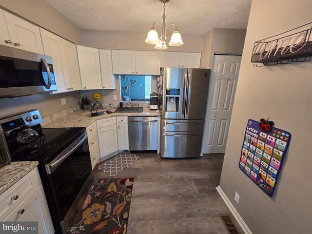 228 OAK LEAF, Halethorpe, MD 21227