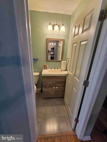 228 OAK LEAF, Halethorpe, MD 21227