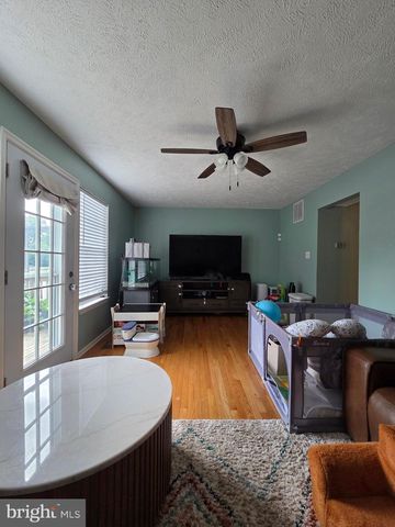 228 OAK LEAF, Halethorpe, MD 21227