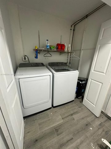 18041 NW 3rd Ave, Miami Gardens, FL 33169