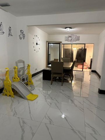 18041 NW 3rd Ave, Miami Gardens, FL 33169