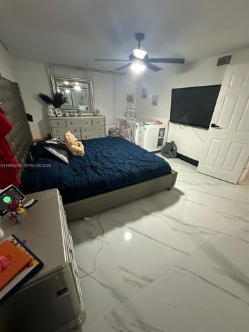 18041 NW 3rd Ave, Miami Gardens, FL 33169