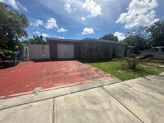 18041 NW 3rd Ave, Miami Gardens, FL 33169