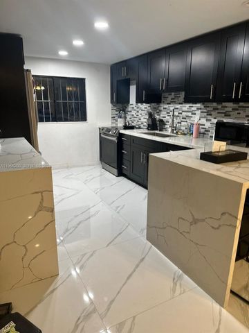 18041 NW 3rd Ave, Miami Gardens, FL 33169