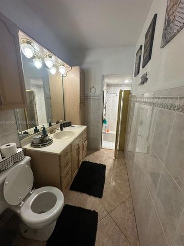 18041 NW 3rd Ave, Miami Gardens, FL 33169