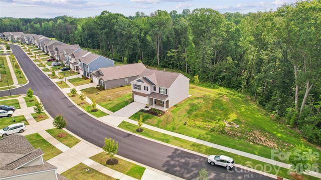 132 Scotsway Court, Troutman, NC 28166
