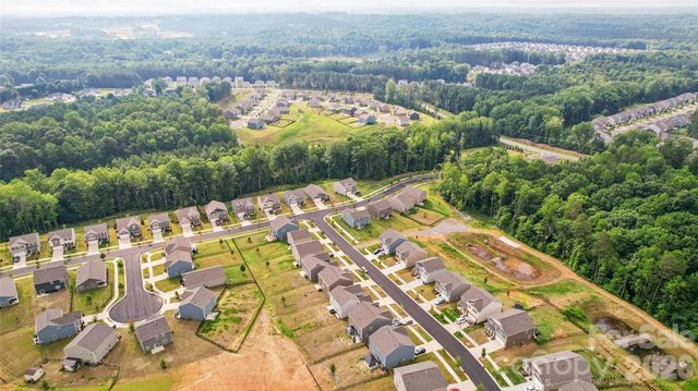 132 Scotsway Court, Troutman, NC 28166
