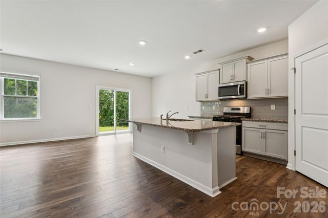132 Scotsway Court, Troutman, NC 28166