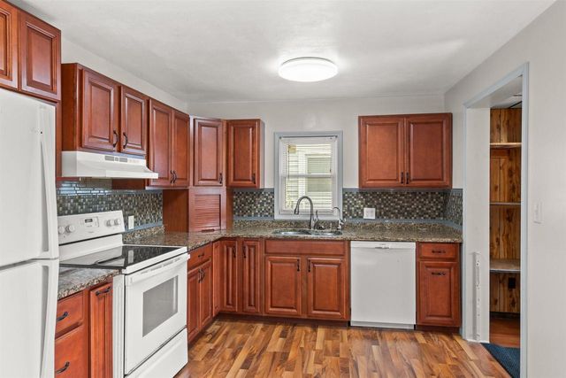 1630 OAK STREET, Wisconsin Rapids, WI 54494