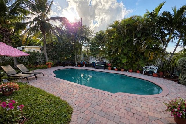 1017 SW 22nd Terrace, Fort Lauderdale, FL 33312