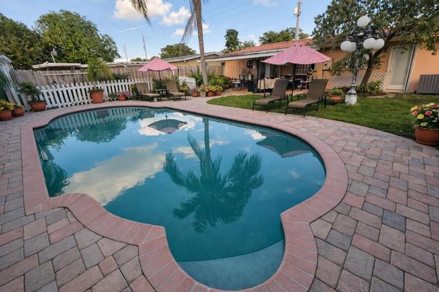 1017 SW 22nd Terrace, Fort Lauderdale, FL 33312