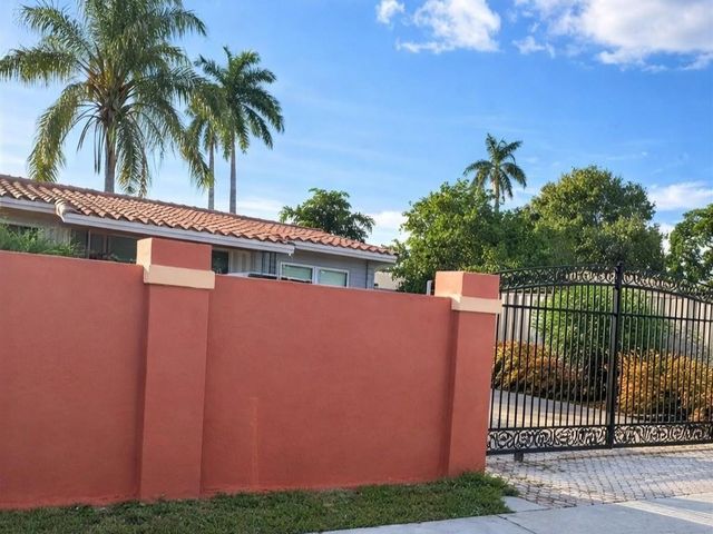1017 SW 22nd Terrace, Fort Lauderdale, FL 33312