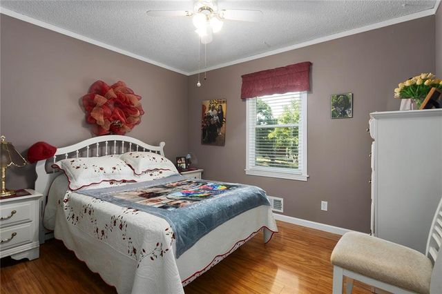 9700 E 82nd Terrace, Raytown, MO 64138