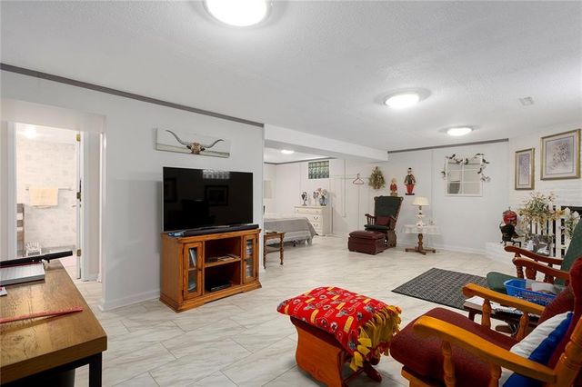 9700 E 82nd Terrace, Raytown, MO 64138