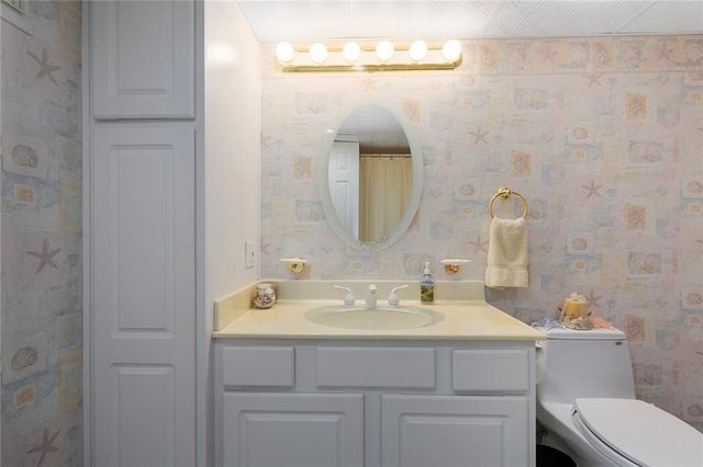 9700 E 82nd Terrace, Raytown, MO 64138