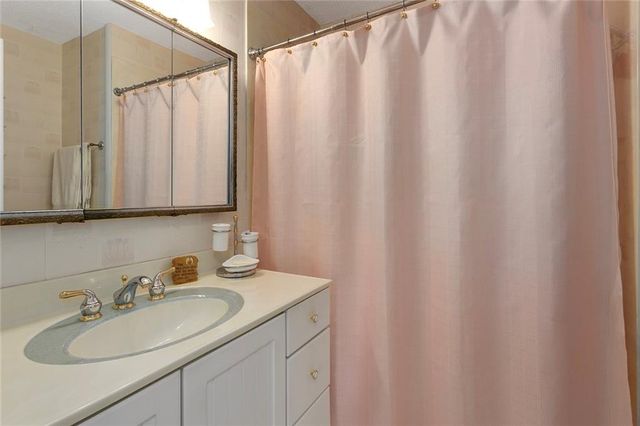 9700 E 82nd Terrace, Raytown, MO 64138