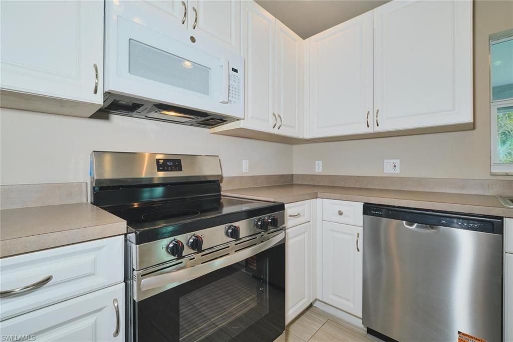 Image 11 of property listing at 235 SW 12th ST, Cape Coral, FL 33991