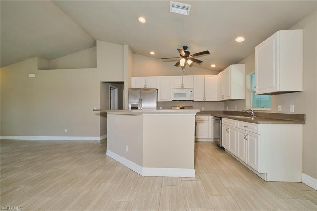 Image 8 of property listing at 235 SW 12th ST, Cape Coral, FL 33991