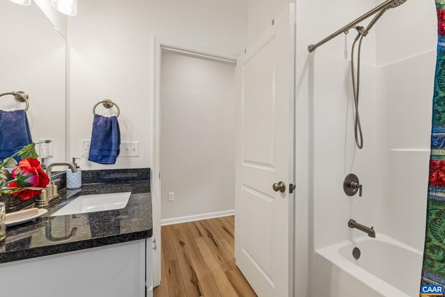261 BARRINGTON DR, Stanardsville, VA 22973