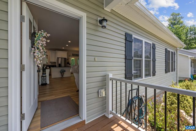 261 BARRINGTON DR, Stanardsville, VA 22973