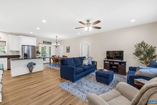 261 BARRINGTON DR, Stanardsville, VA 22973
