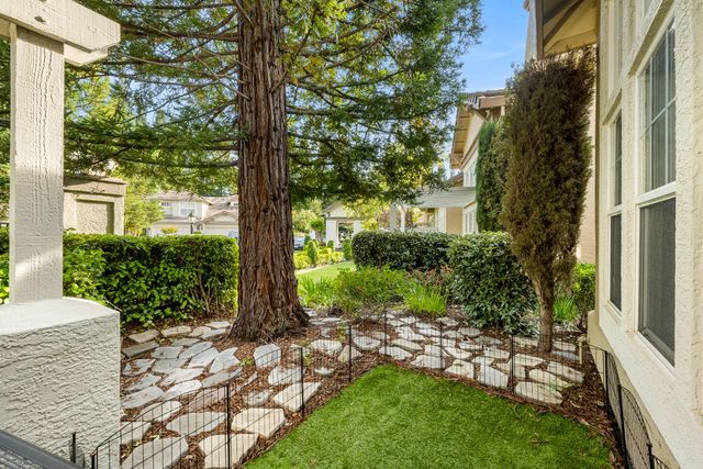 9814 Villa Francisco Ln, Granite Bay, CA 95746