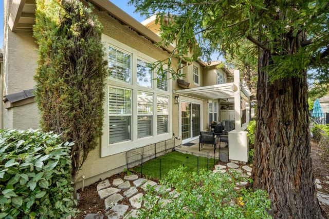 9814 Villa Francisco Ln, Granite Bay, CA 95746