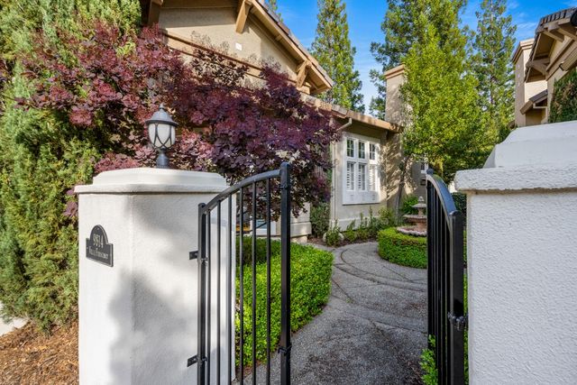 9814 Villa Francisco Ln, Granite Bay, CA 95746