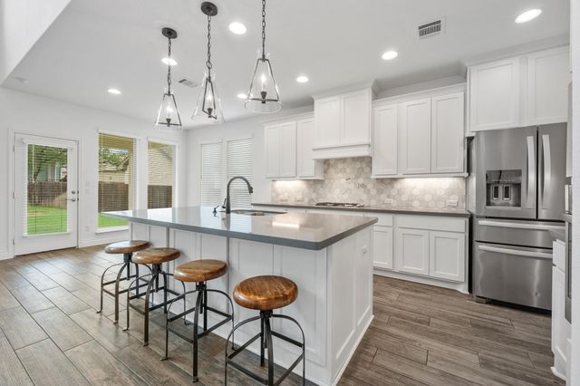 1917 Woolsey WAY, Leander, TX 78641