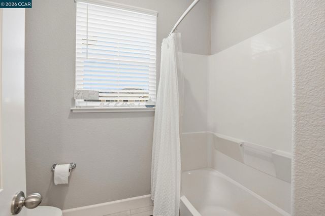 5227 Waterleaf Ln, Fairfield, CA 94534