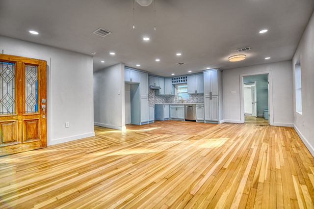 2370 San Marcus Avenue, Dallas, TX 75228