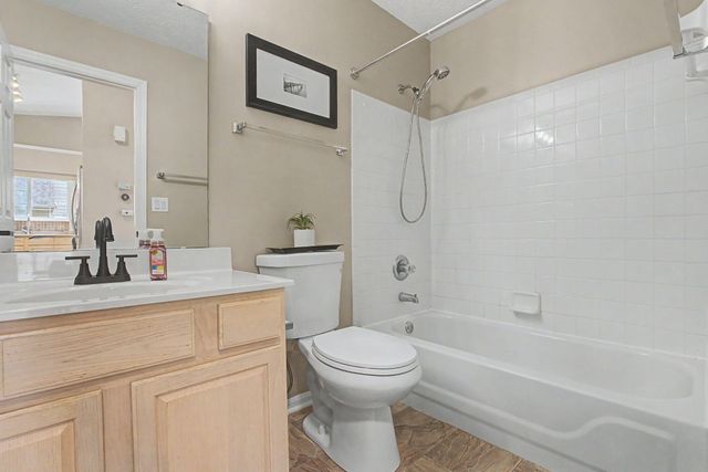 2448 Hickory Glen Lane, Burlington, KY 41005