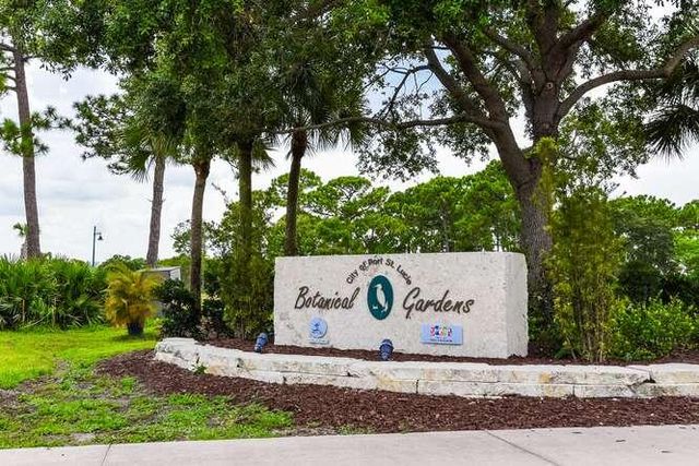 2413 SE Wishbone Road, Port St. Lucie, Port St Lucie, FL 34952