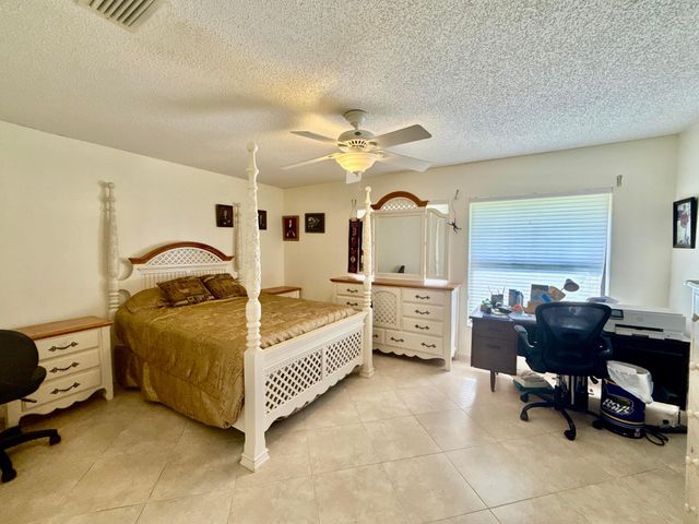 10633 Greenbriar Court, Boca Raton, FL 33498