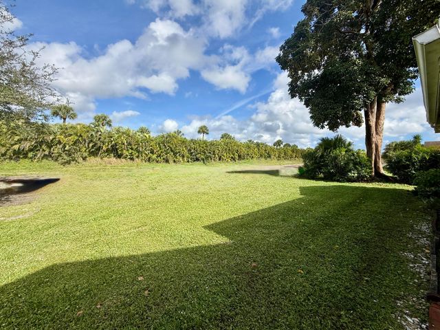 10633 Greenbriar Court, Boca Raton, FL 33498