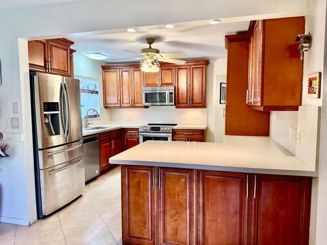 10633 Greenbriar Court, Boca Raton, FL 33498