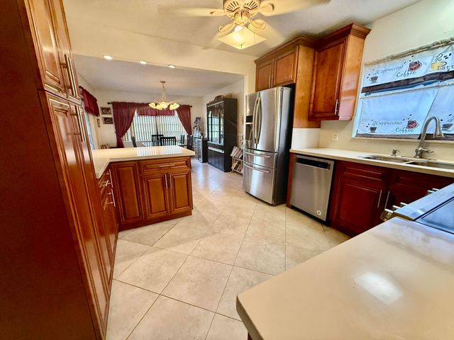 10633 Greenbriar Court, Boca Raton, FL 33498