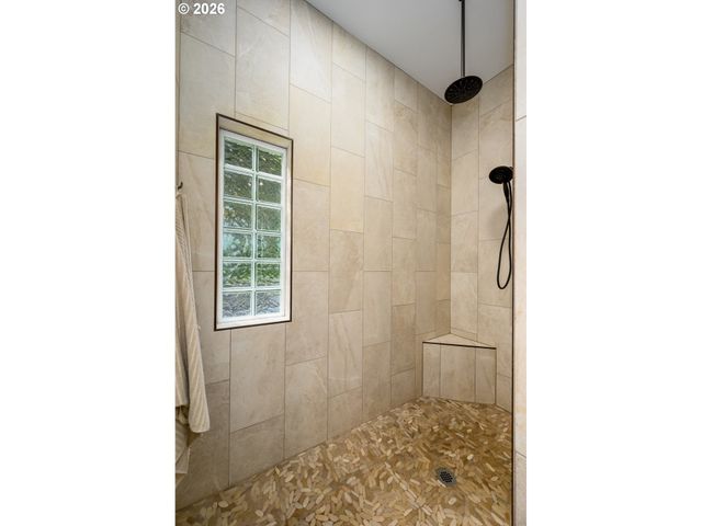 225 SUMMIT RIDGE Ln, Roseburg, OR 97471