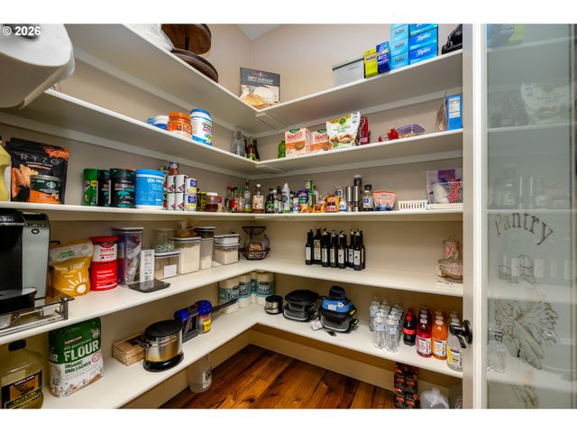 225 SUMMIT RIDGE Ln, Roseburg, OR 97471