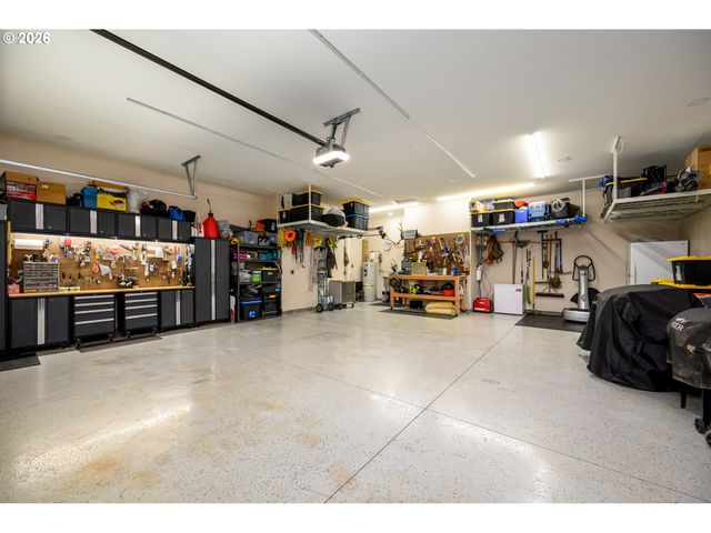 225 SUMMIT RIDGE Ln, Roseburg, OR 97471