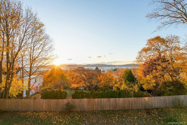 29 Woodland Avenue, Tarrytown, NY 10591