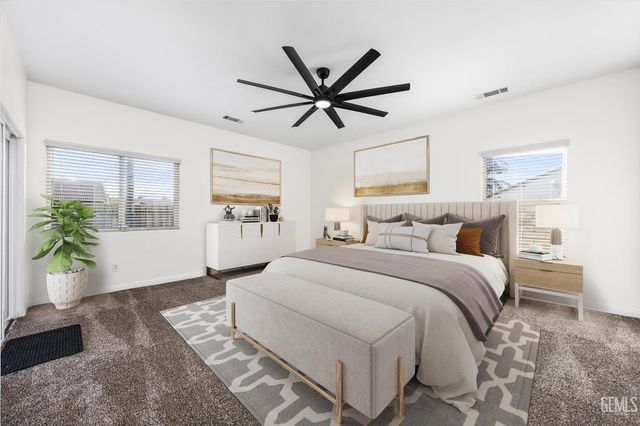 11515 Regarse Drive, Bakersfield, CA 93311