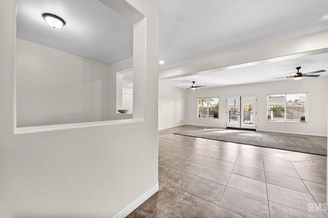 11515 Regarse Drive, Bakersfield, CA 93311