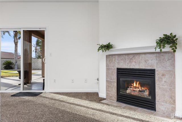 11515 Regarse Drive, Bakersfield, CA 93311