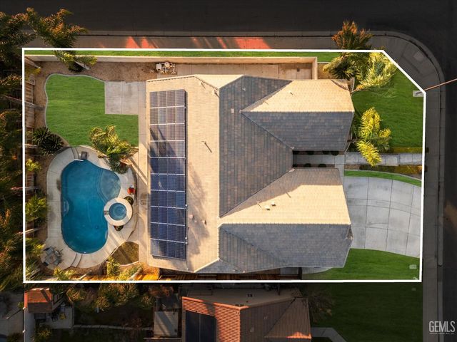 11515 Regarse Drive, Bakersfield, CA 93311