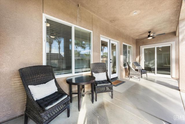 11515 Regarse Drive, Bakersfield, CA 93311